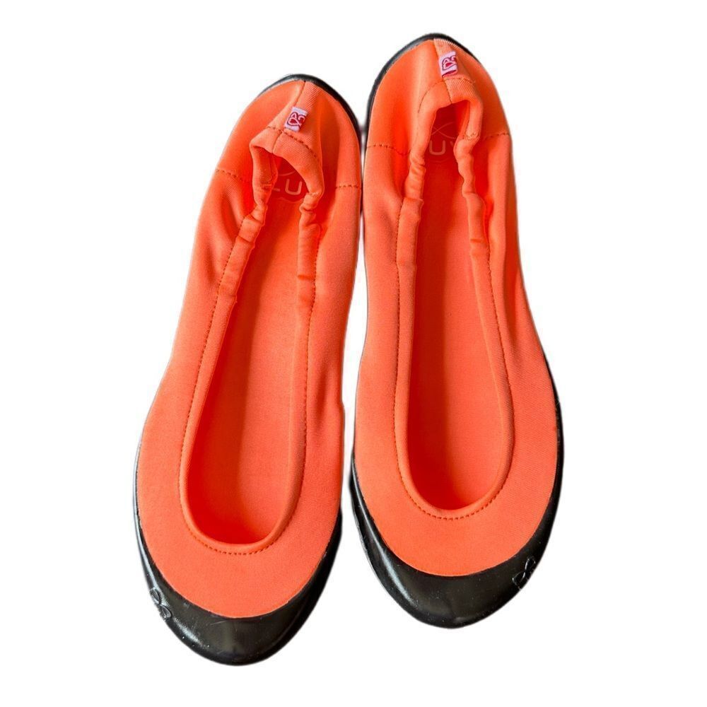 Luv Footwear Women’s Dream Flats, Color Orange, New in Package, Supportive